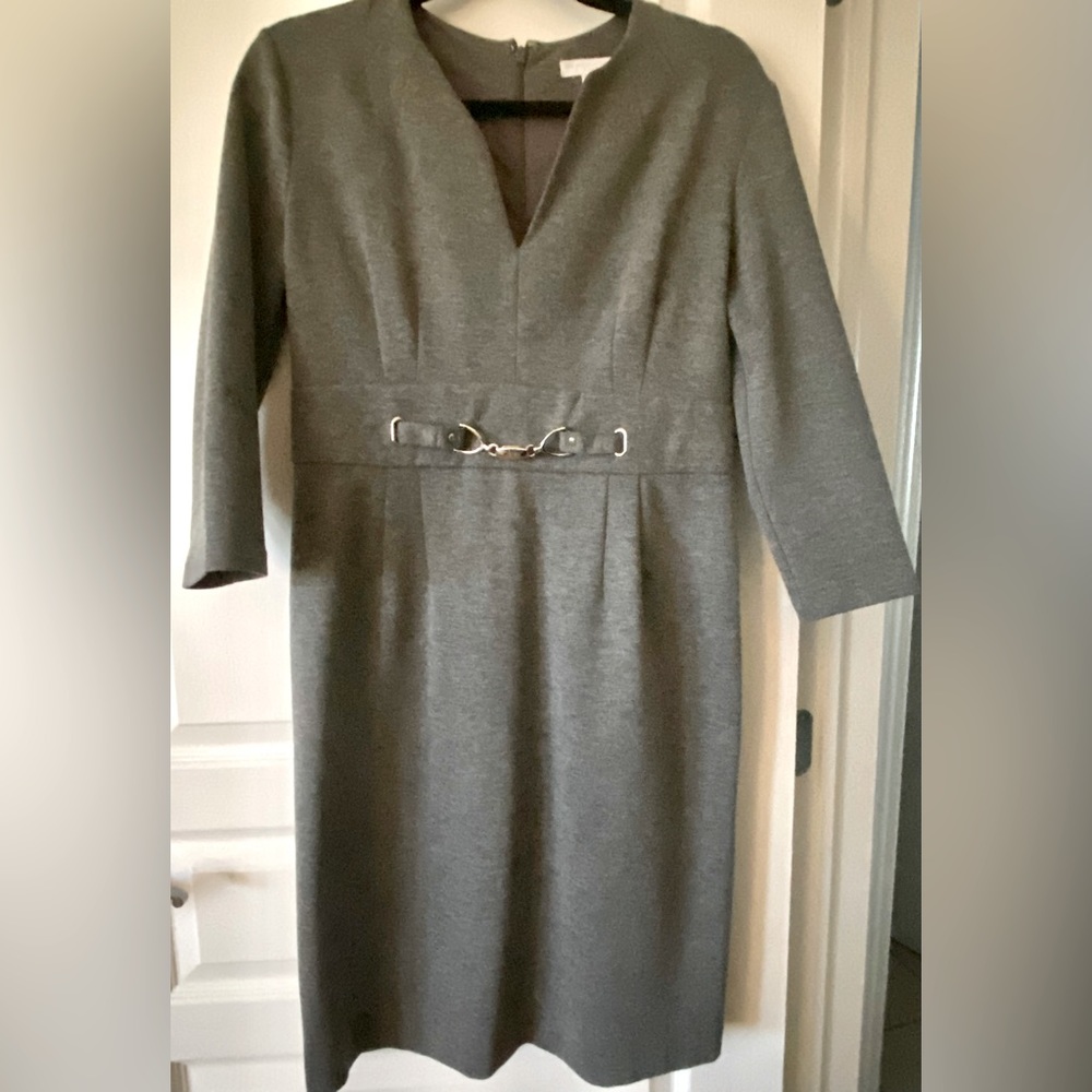 Grey dress, never worn - Size 8